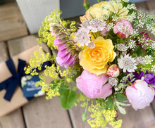 Load image into Gallery viewer, The Final Bouquet

